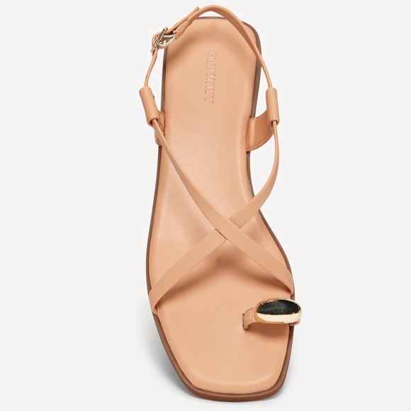 Old Navy Women's Tan Faux Leather Strappy Toe Ring
Sandals - Picture 1 of 9
